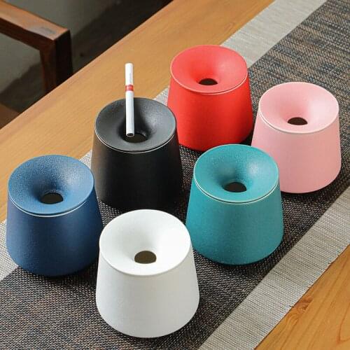 Creative Household Personalized Car Ashtray Living Room Trend Anti Fly Ash with Cover Office Coarse Pottery Ashtray