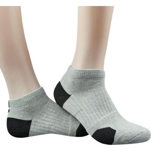 2018 New Men Outdoor Sports Elite Cycling Socks Men Basketball Socks Compression Socks Cotton Towel Bottom Non-slip Mens socks