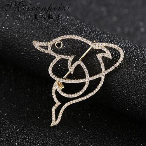 Meirenpeizi New Fashion Cute Blue Dolphin Brooches for Women Rhinestone Inlay Winter Dress Coat Hat Brooch Pins Jewelry Gifts