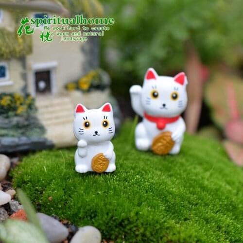 2Pcs Kawaii Resin Lucky Cat Miniatures Fairy Garden Gnome Moss Terrariums Resin Crafts Decorations For Home And Garden