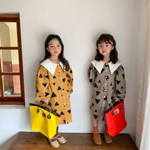 8490 Children Clothes Girls Dress Coat Autumn 2021 Korean Triangle Print Coat Childrens Bubble Sleeve Long Windbreaker Coat