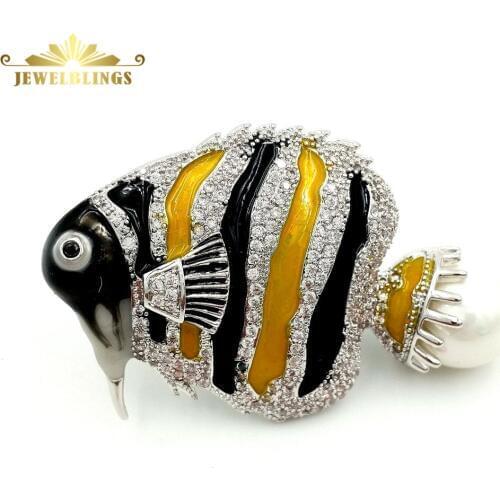 Cute Fashion Pave CZ and Black Yellow Enamel Angle Fish Brooches Gold Tone Imitated Pearl Deco Tropical Fish Pins Lovely Jewelry