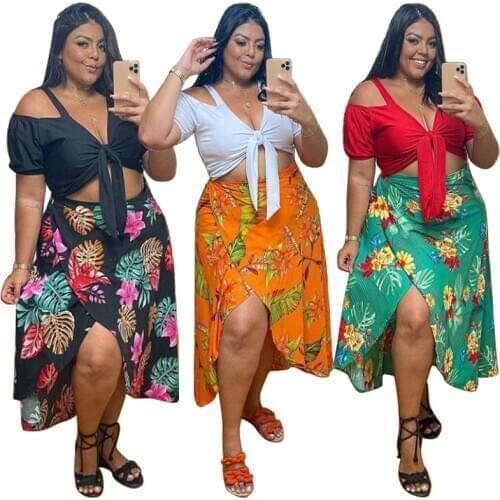 Bohemian Style Women Sexy Two Piece Sets With Floral Printing Plus Size Lady V-neck Lace-Up Crop Tops High Split Skirts Outfits