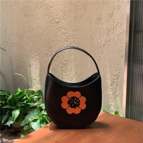 PU Leather Women Half Moon Messenger Bag Fashion Flora Ladies Hobos Shoulder Bag Retro Design Cute Girly Flower Purse Handbags