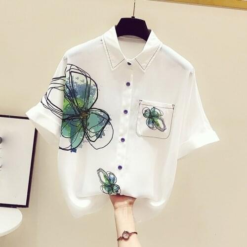 White Printed Women Shirts Summer New 2021 Turn-Down Collar Short-Sleeved Loose Pocket Elegant Office Lady Outwear Tops