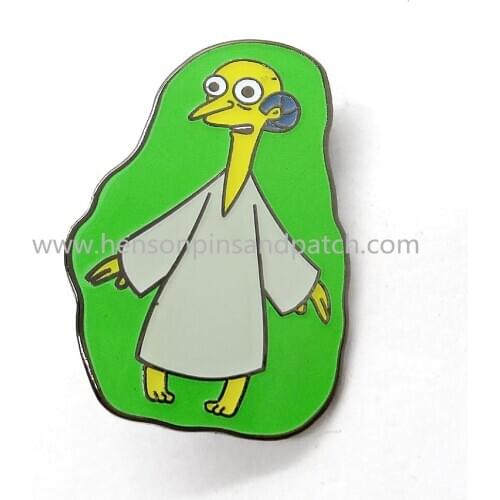 Customized metal hard enamel green glow in dark animal pin badge