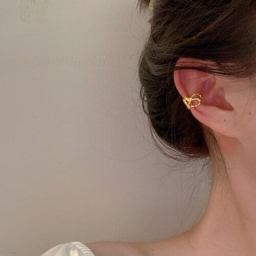 SRCOI 1 PCS Small Geometric Hollow Non Pierced Carrting Earings For Women Party Jewelry Minimalism C Shape Metal Clip Earrings