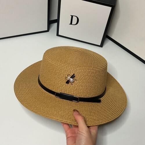 HT059 Ladies Sun Fedora Hats Small Bee Straw Hat Retro Gold Braided Hat Female Sunshade Flat Cap Visors Hats