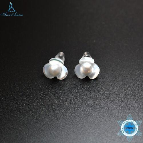 Ann & Snow Real 925 Sterling Silver Natural Pearl Handmade Fine Jewelry Fresh Clover Flower Stud Earrings for Women Brincos