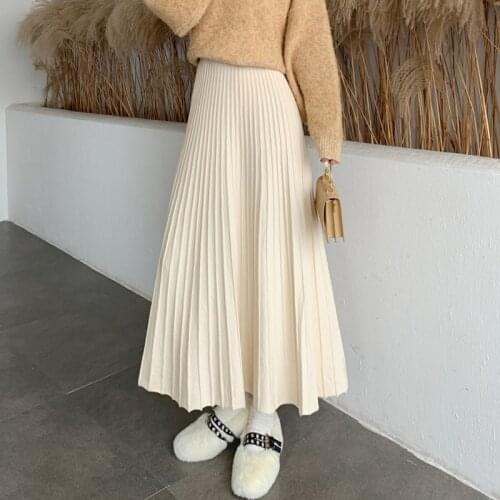 LYNNE'S WARDROBE Pleated Skirt
