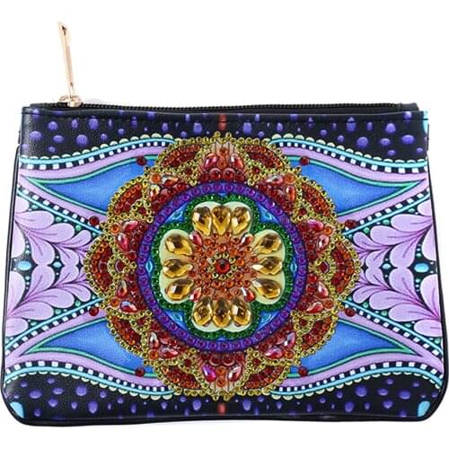 DIY Flower Special Shape Diamond Painting Chain Clutch Bag Leather Women Clutch Storage Bag Birthday Gift for Girlfriend