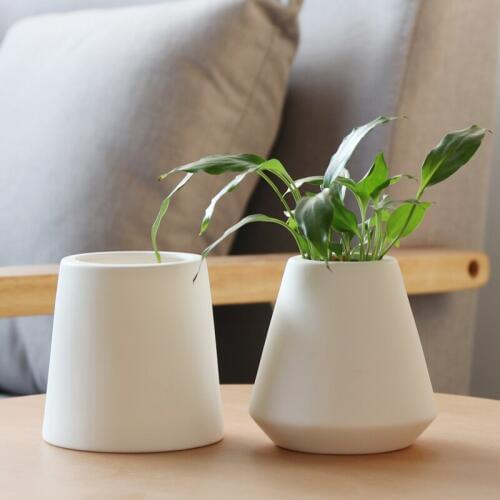 Set of 2 Modern Plain Colour Design Flower Vases White Ceramic Vase For Water Planting Dried flower Home Decor Ornament