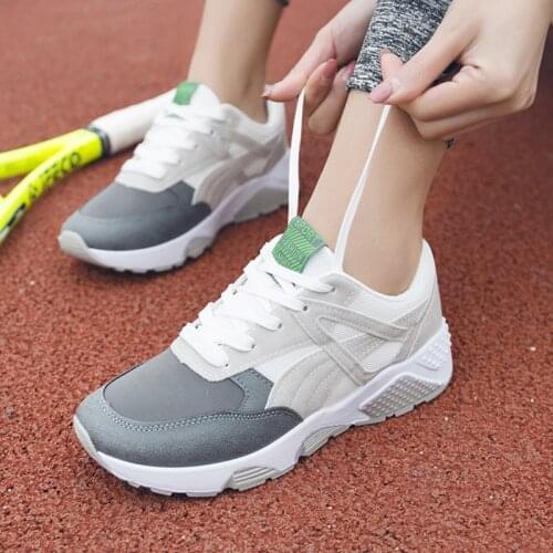 Hot Sale Women Sneakers Breathable Outdoor Walking Shoes Men Mesh Casual Shoes Pink Lace-Up Ladies Shoes Fashion Female Sneakers