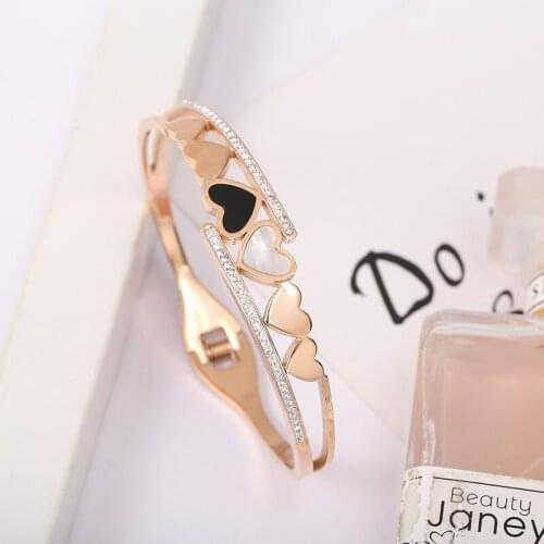2021 Bangles For Women Titanium Steel Bangle Women Bracelet Luxury Heart Shape Bangle Rose Gold Metal Cuff Bracelets For Women
