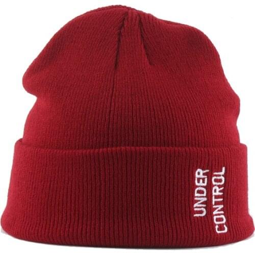 Autumn Winter Vertical Version Letter Embroidery Soft Keep Warm Beanies Hat Men Women Couple Elasticity Windproof Cold Cap W129