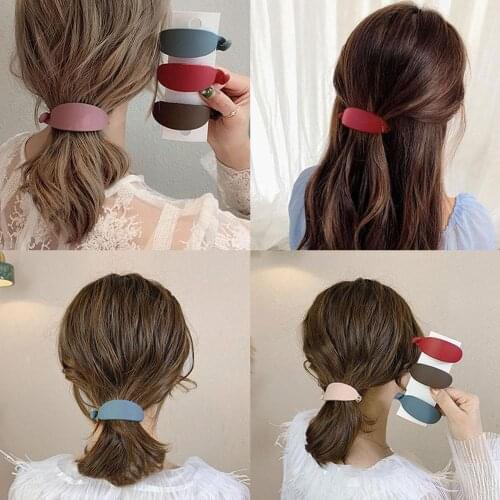 Cute Women Sweet Candy Colors Banana Shape Hair Claws Girls Hair Clips Ponytail Holder Hairpins Hot Fashion Hair Accessories