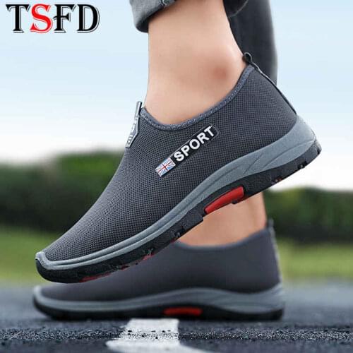 Slip-on Mens Shoes Round Toe Men Sneakers 2020 Mesh Running Shoes Man Low Top Sports Shoe Summer Sport Men Plus Size Shoes Q9