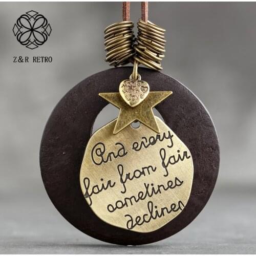 Letter Simple Jewelry for Women Wooden Star Necklace Sweater Chain Female Suspension Pendants Wholesale Festival Present Fashion