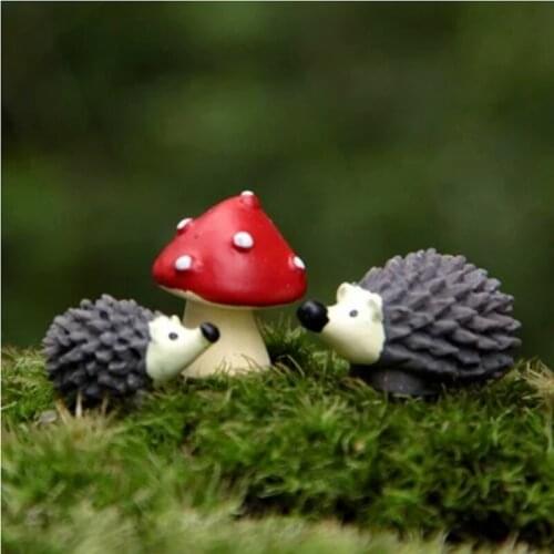 3Pcs/Set Crafts Artificial Mini Cute Hedgehog Red Dot Mushroom Miniature Ornament Hedgehog Decor Fairy Garden Micro landscape