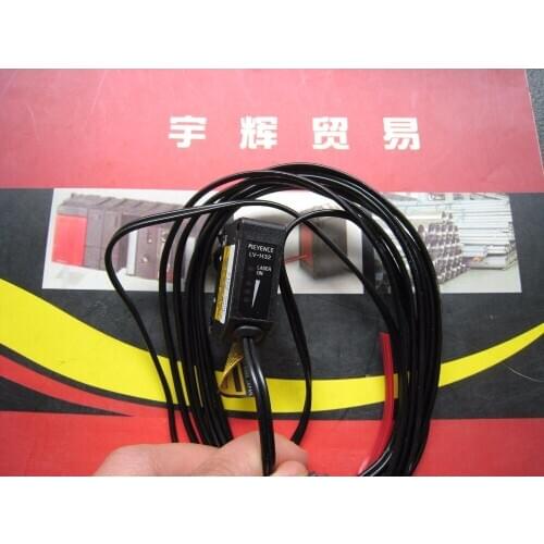 Free shipping KEYENCE Kean sensor model LV-H32