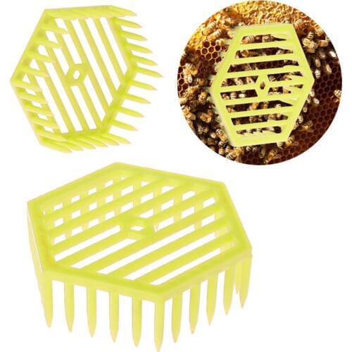 Beekeeping Tool Bee Queen Cage Bees Catcher Apiculture Equipment Tools Plastic Hexagonal Beekeeping Supplies C42