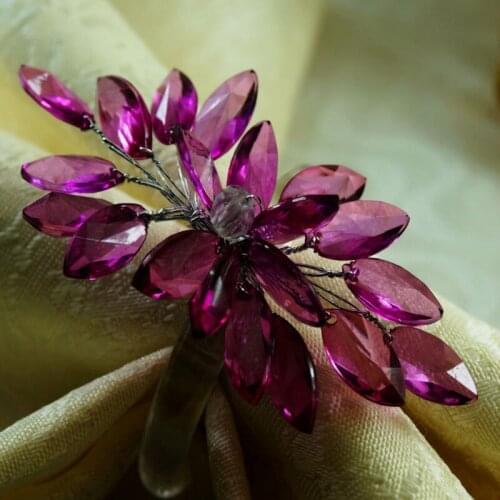 Crystal flower decoration napkin ring,acrylic napkin holder for wedding