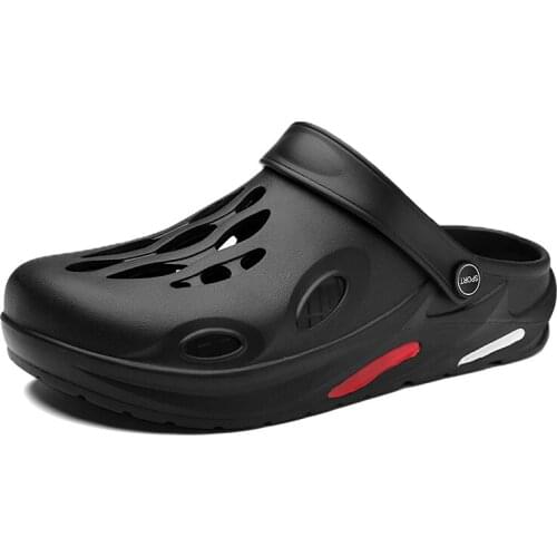 2021 Mens Sandals Womens Light Mules Summer Non-slip Hole Shoes Clogs EVA Garden Shoes Girl Boy Female Beach Flat Male Slippers