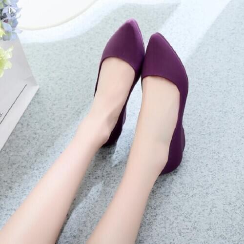 Summer New Korean Style Simple Women PVC Pointed Toe Shallow Beach Sandals Ladies Cut Out Slip-On Jelly Pumps Shoes 20200318