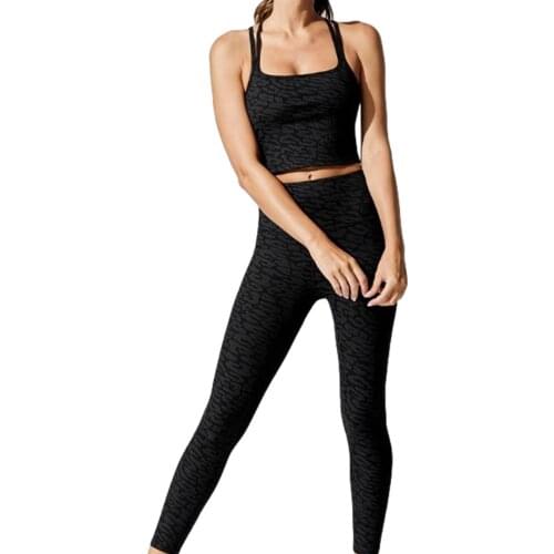 Women Yoga Outfits High Waisted Leggings With Sports Bra Thread Pit Strip Print Cross Beautiful Back Sports Fitness 2-piece Suit