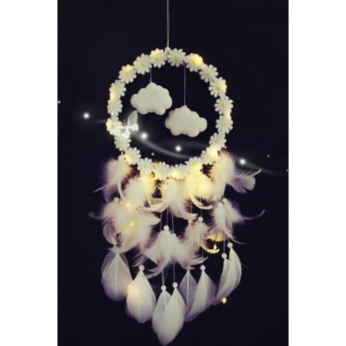 Hanging Decoration Dreamcatcher LED Hanging Lamp Feather Clouds Dream Catcher Craft with LED Wall Hanging Pendant Bedroom Decor