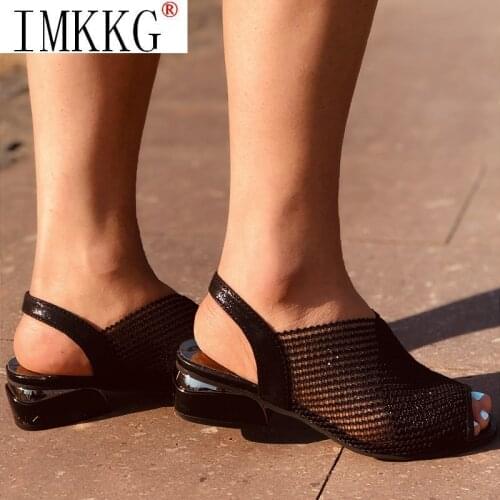 2021 women casual daily comfy slip on sandals Fashion Thick Heel Peep Toe Womens Shoes Mesh Breathable Sandals Ladies