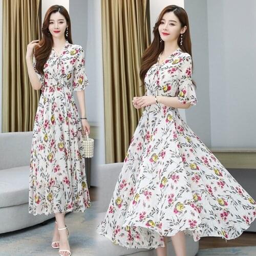 Korean version of large size summer womens new dress Slim dress Round neck short sleeve big swing dress temperament socialite