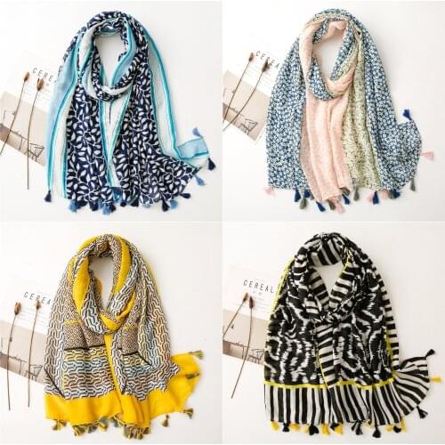 2021 Newest Women Floral Geometry Printed Pattern Cotton Scarf Shawls Wraps Hijabs Scarf Shawls Wraps