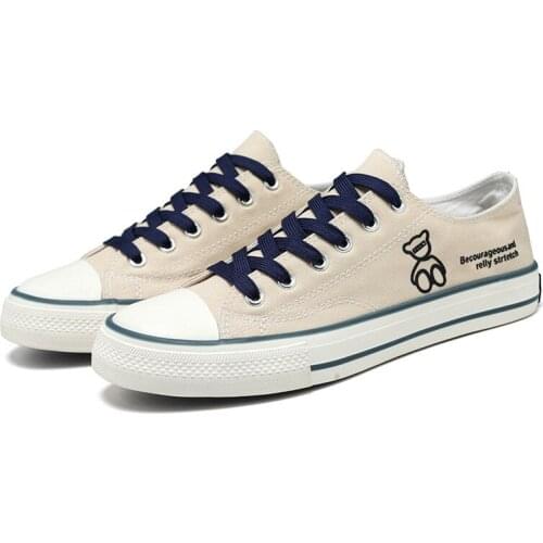 Spring New Mens Casual Shoes Low-top Flat-bottomed Mens Canvas Shoes Bear Beige Trend