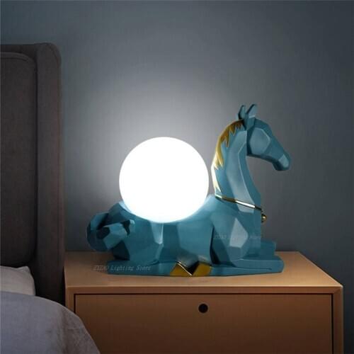 Art Deco Resin Horse Table Lamp for Living Room Home Decor Baby Bedroom Led Desk Lamp Children Bedside Led Table Lights Fixtures