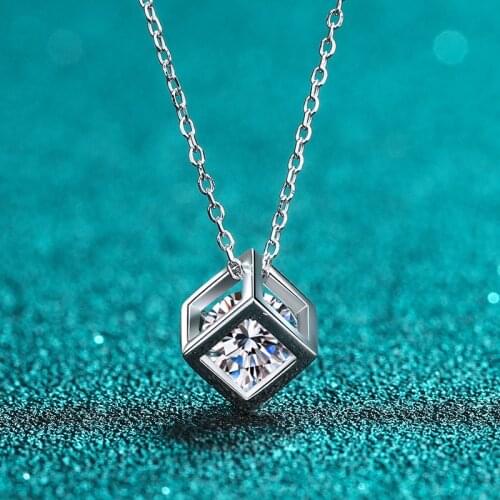 Silver 0.5-1 Carat Square Moissanite Pendant Necklace Excellent Cut Diamond Test Passed D Color High Clarity Moissanite Chain
