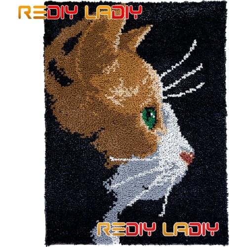 Latch Hook Rug Kits Cat in Black Plush Wall Tapestry DIY Carpet Rug Thick Yarn Arts Cushion Crocheting Floor Mat Home Decor Gift