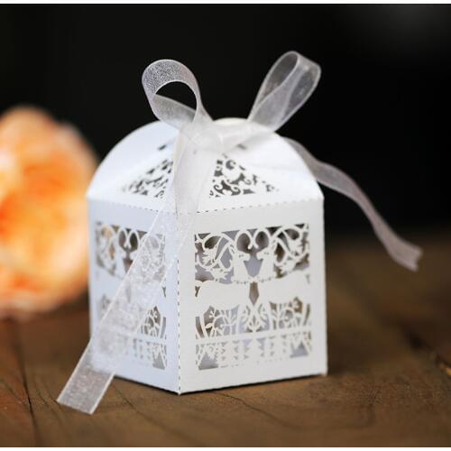 50pcs Deer Candy Box With Ribbon DIY Paper Hollow Chocolate Wedding Favors And Gift Box Party Christmas Wedding Decoration