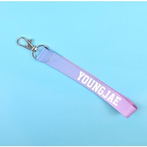 KPOP GOT7 Keychain Gradient Color Cellphone Holder Strap Jackson JB JR Keyring Keychain Charms Cute Keychain Keychain for Girls