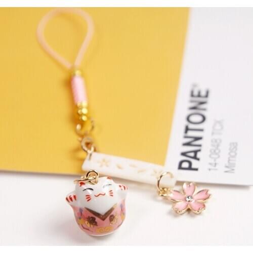 Cute Cartoon Japanese Lucky Cat Keychain Maneki Neko Trinkets Phone Charms Car Bag Pendant Key Chain Pray Keyfob Couple Gifts