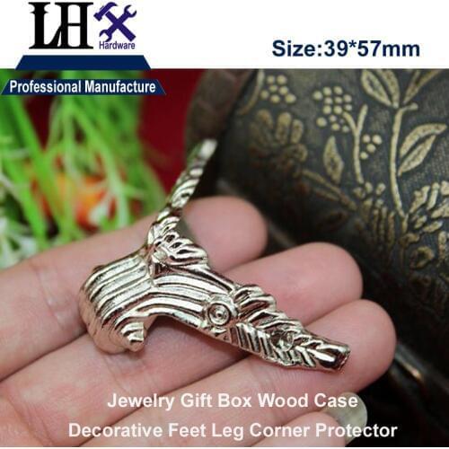 P0YP90 4pcs/lot Silver Wing Zinc Alloy Stripes Jewelry Gift Box Wood Case Furniture Decorative Feet Leg Corner Protector