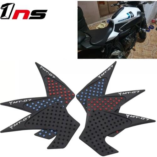Motorcycle Tank Pad Protector Sticker Decal Gas Knee Grip Pad Side Antiskid sticker For Yamaha MT-07 MT07 FZ07 2014 2015-2017