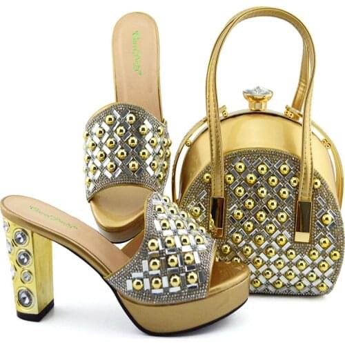 Special Italian design shoe with Matching Bag Set Decorated with Rhinestone Italian Peep Toe Shoes for Women Party Pumps in teal
