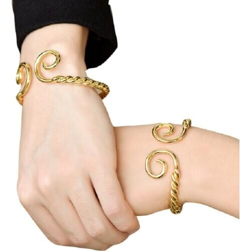 ALICAT Wrist Bracelets
