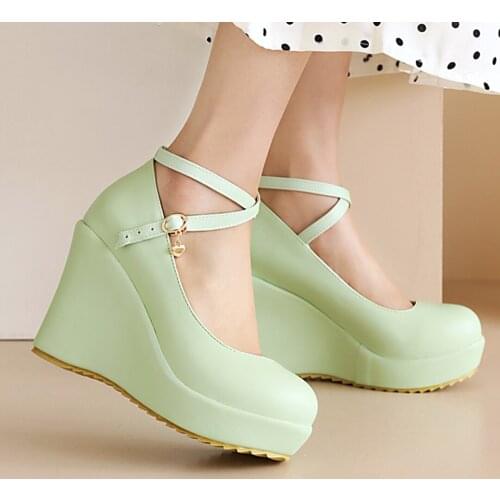 2021 Spring New Light Green Wedge Round Toe Pumps Thick-Soled Heart-Shaped Metal Buckle High Waterproof Platform Womens Shoes
