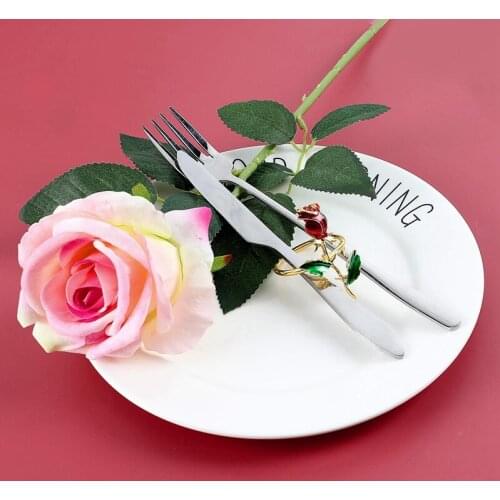 Set of 8 Rose Napkin Rings Holiday Birthday Gadgets for Lovers for Candlelight Dinners Perfectly for Wedding Party