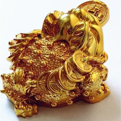 Resin electroplating golden tripod toad lucky statue frog which lucky feng shui decorations and wealth fashion crafts gifts