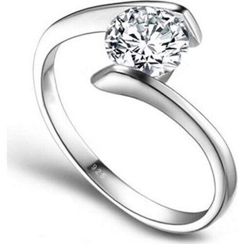 Trendy Fashion Round Shape Cross Style Rings for Women Channel Setting Cubic Zirconia Silver Color Cocktail Ring for Party