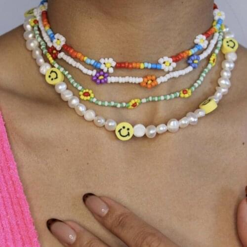 Simple Chokers Necklace Women Fashion Seed Beads Flower Boho Necklace for Women Girl Party Beach Travel Jewelry