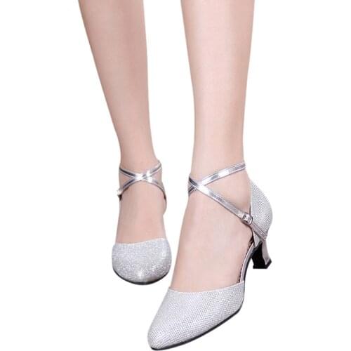 Latin Dance Shoes New Type Ballroom Tango Modern Closed Toe Sandals Indoor Dancing Shoes Women Girls Ladies Salsa Shoes Hot Sale
